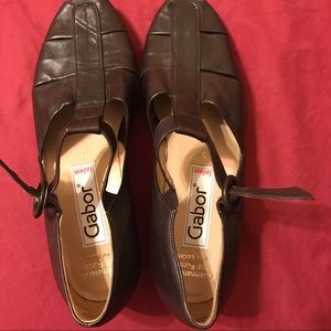 Brand new Gabor low heel pump. Made in Austria.